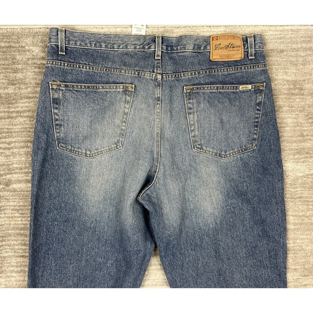 Levi Strauss‎ Mens Jeans 42x32 Blue Denim Signature Relaxed Fit Casual